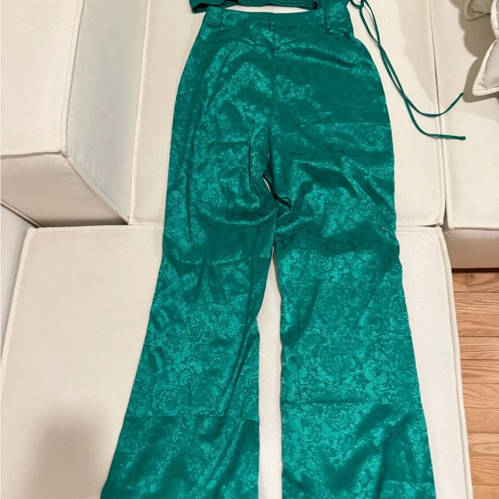 12th Tribe Emerald Green Women's Pants Set - Picture 3 of 4